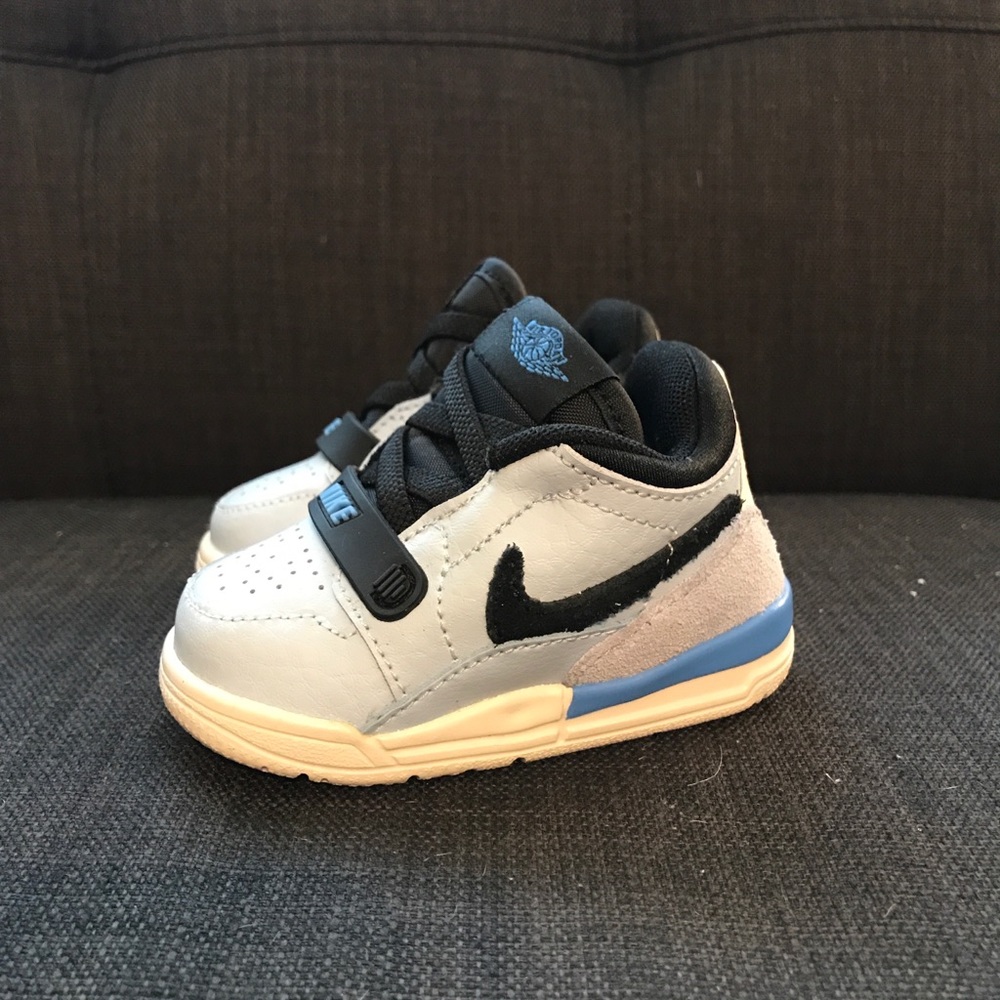 Baby Jordan Legacy 312 Low Pale Blue NIB